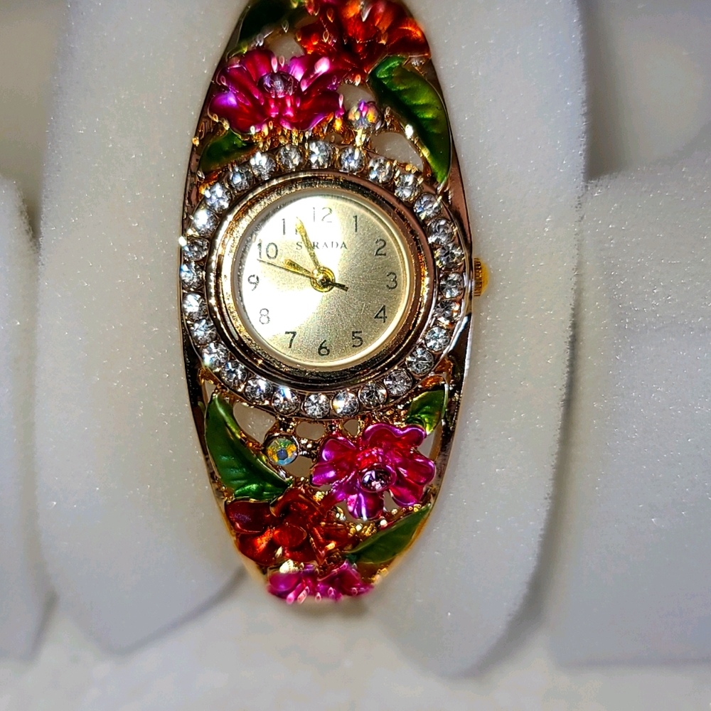 Ladies bangle watch